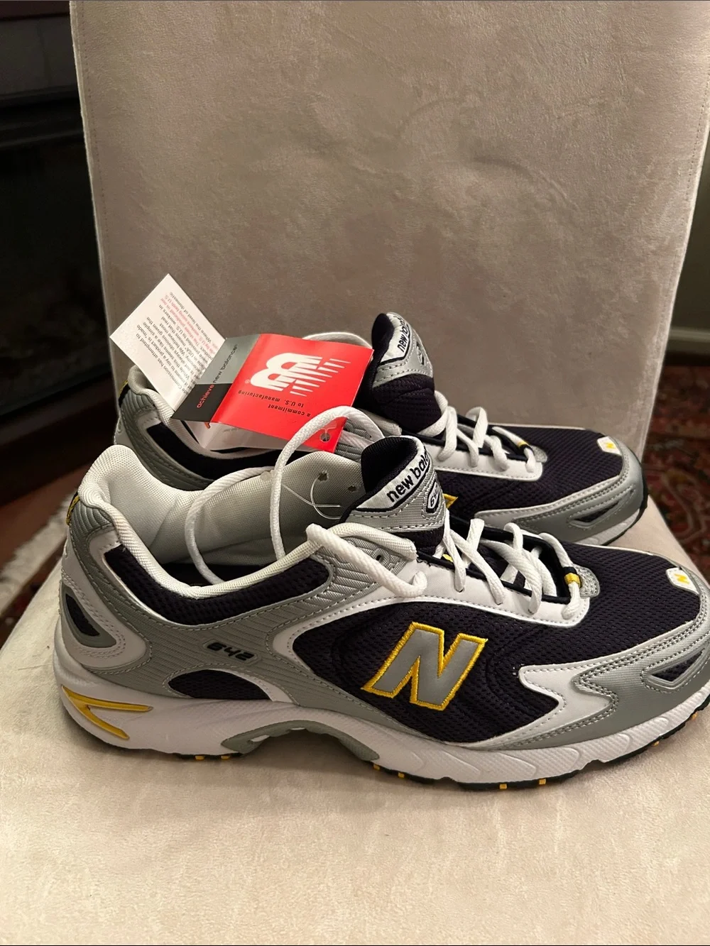 New Balance Men’s black, Gray & Yellow Sneakers